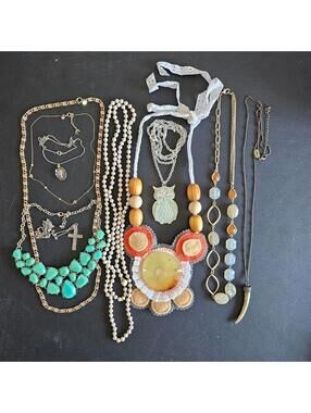 10 Necklaces / Fashion / Costume (L39)